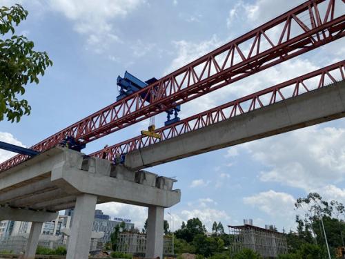 山東東營(yíng)提梁架橋機(jī)可提升施工安全性